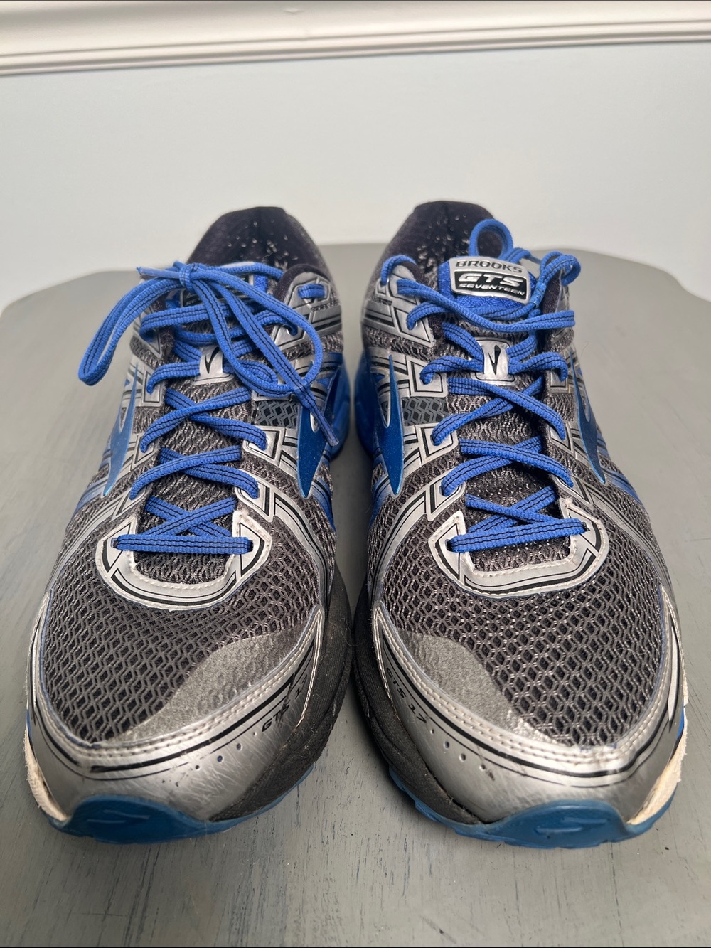 Brooks GTS Adrenaline 17. Running Shoes in Black and Blue size 14 wide. Men’s - Picture 15 of 16